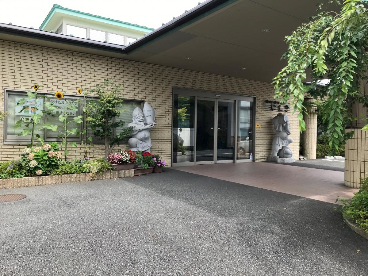 ショートステイにしき