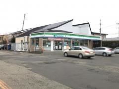 ファミリーマート　秋田牛島東五丁目店