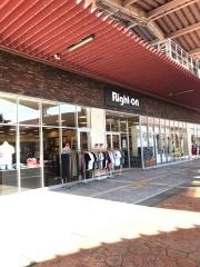 ライトオン　イオンタウン館山店