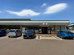 セブンイレブン　越前粟田部店