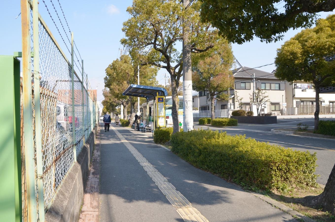 「富田林病院前」バス停留所
