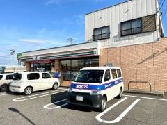 セブンイレブン　白根戸頭店