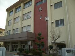 紀伊小学校