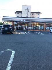 セブンイレブン　福井花堂南店