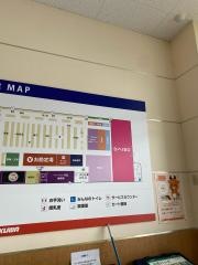 ダイソー　スーパーセンターオークワ富雄中町店