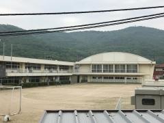 豊島小学校