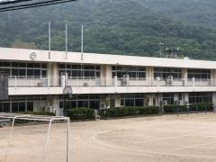 豊島小学校