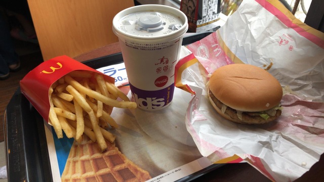 マクドナルド14枚 マクドナルド 14号幸町店のキッズルーム スー - ちばみなとjp (コネタ