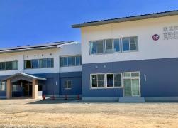東北小学校