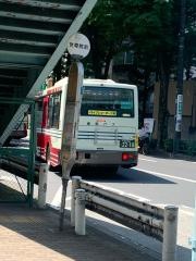 「世尊院前」バス停留所