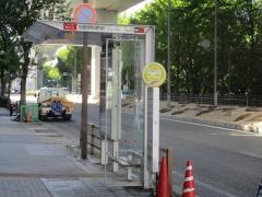 「市政資料館南」バス停留所