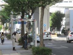 「市政資料館南」バス停留所
