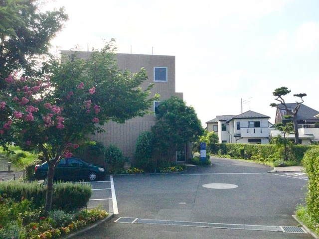 クローバーガーデン 施設外観
