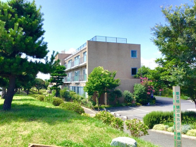 クローバーガーデン 施設外観