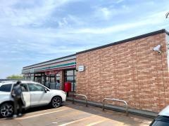 セブンイレブン 加茂新田店