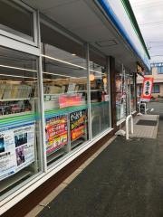 ファミリーマート　豊橋東三ノ輪店