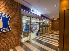 ローソン　アパリゾート大阪梅田駅タワー店