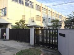 新堂小学校