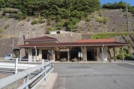 長門二見駅