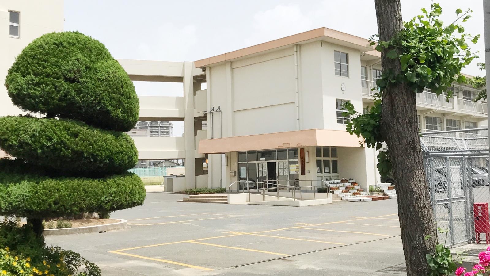 城南中学校