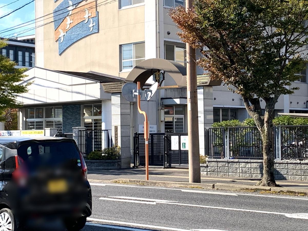 校門です！