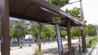 「東大阪市役所前」バス停留所