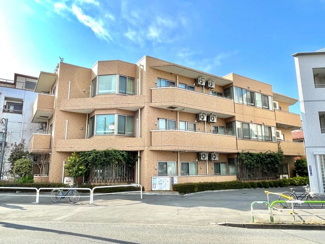 グループホームあすか王子 建物全景