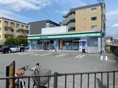 ファミリーマート　豊中長興寺北店