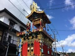 春の高山祭