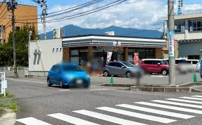 セブンイレブン　新本宮店