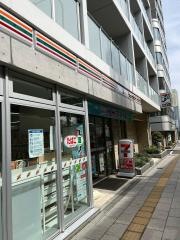 セブンイレブン　渋谷本町1丁目店