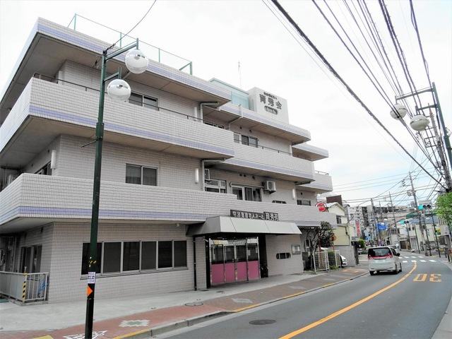 育秀苑指定介護老人福祉施設 施設外観