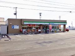 ファミリーマート　五所川原福山実吉店