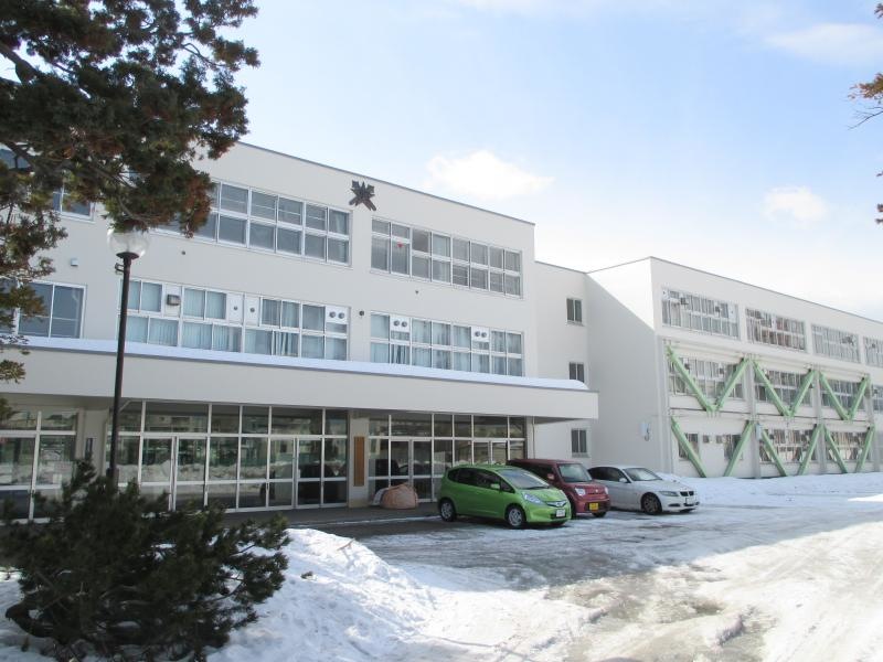 幌西小学校