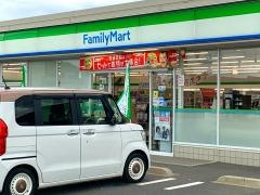 ファミリーマート　福津宮司六丁目店