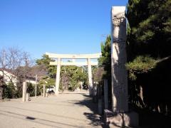 片瀬諏訪神社