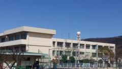 加茂小学校