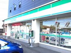 ファミリーマート　大槻三森街道店