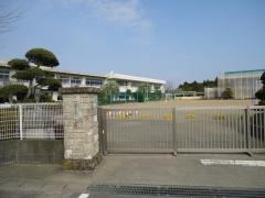 高根小学校