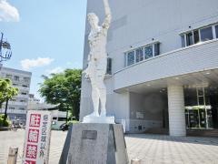 東広島市立サンスクエア児童青少年図書館