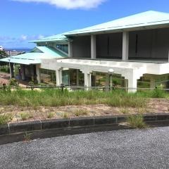 糸満市立中央図書館