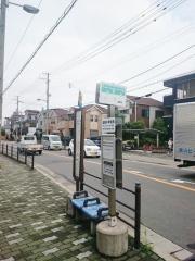 「加美小学校前」バス停留所