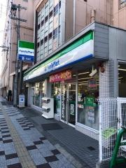 ファミリーマート　草津大路一丁目店