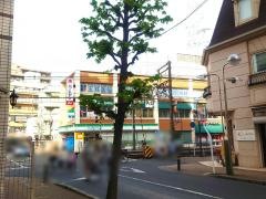 ファミリーマート　市川真間店