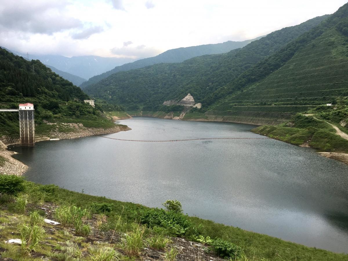 三国川ダム湖