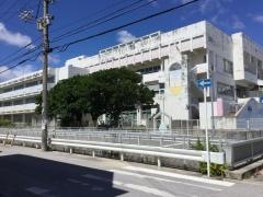 泡瀬小学校
