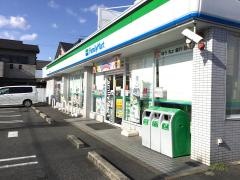 ファミリーマート　神郷町一丁目店