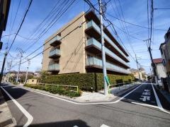 クラーチ・ファミリア小竹向原