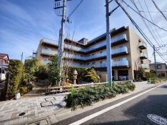 クラーチ・ファミリア小竹向原