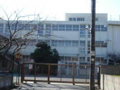 行徳小学校